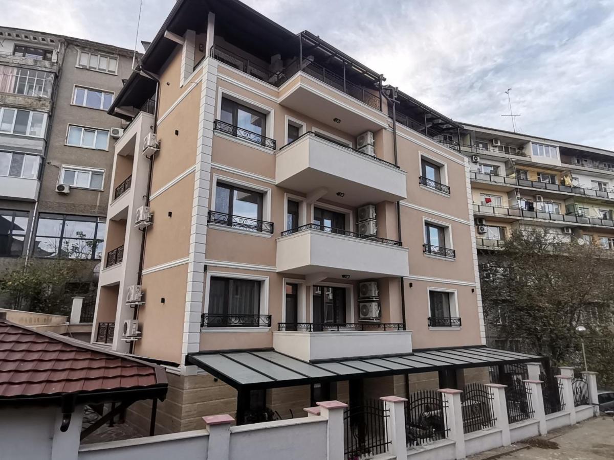 Family Boutique Residence-Free Parking Veliko Tarnovo Luaran gambar